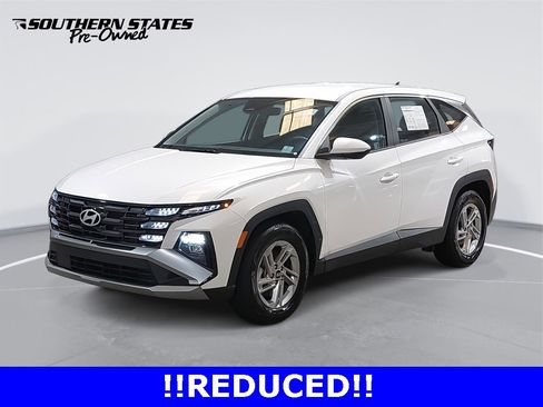 Certified 2025 Hyundai Tucson SE image 1