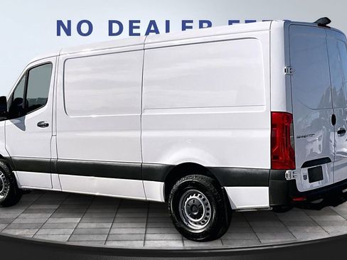 Used 2021 Mercedes-Benz Sprinter 2500 w/ Driver Convenience Package image 4