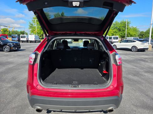 Used 2020 Ford Edge SEL w/ Convenience Package AWD/4WD image 8
