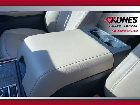 Used 2024 Ford Expedition Limited image 22