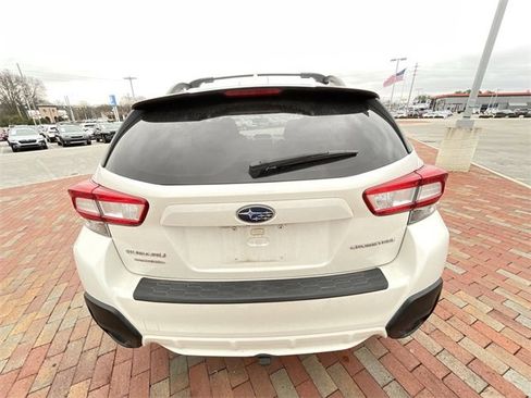 Used 2019 Subaru Crosstrek 2.0i Premium image 18