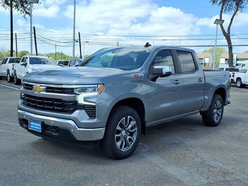New 2026 Chevrolet Silverado 1500 LT w/ Z71 Off-Road Package image 3