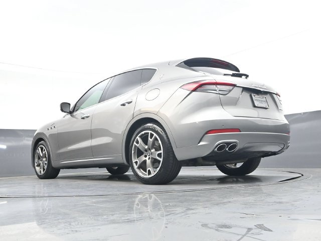Used 2022 Maserati Levante GT AWD/4WD image 33