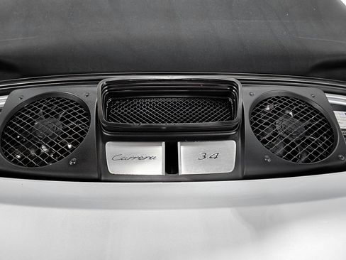 Used 2016 Porsche 911 Carrera image 5