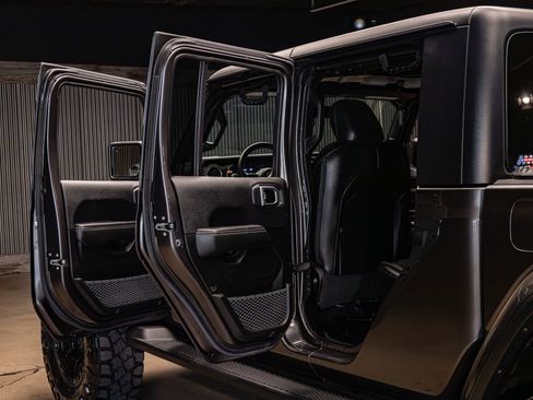 Used 2022 Jeep Gladiator Overland w/ Popular Equipment Package image 26