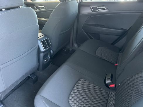 New 2026 Kia Sportage LX image 12