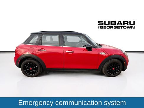 Used 2019 MINI Cooper 4-Door Hardtop w/ Signature Upholstery Package image 9