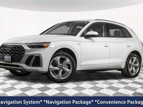 Used 2023 Audi Q5 2.0T Premium Plus w/ Premium Plus Package image 2