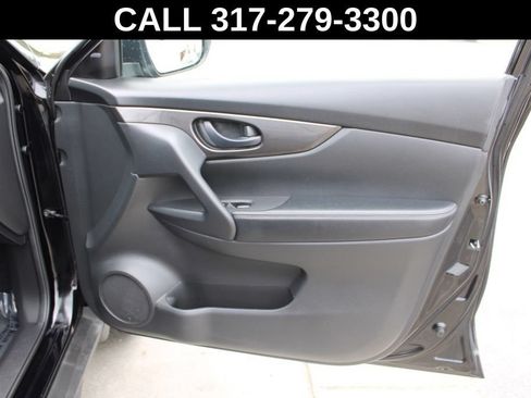 Used 2019 Nissan Rogue S AWD/4WD image 21