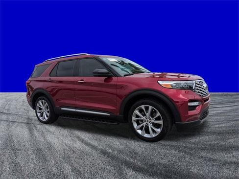 Certified 2021 Ford Explorer Platinum w/ Equipment Group 601A image 2