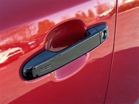 Used 2021 Toyota C-HR LE image 14