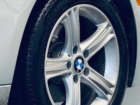 Used 2014 BMW 320i xDrive Sedan AWD/4WD image 21