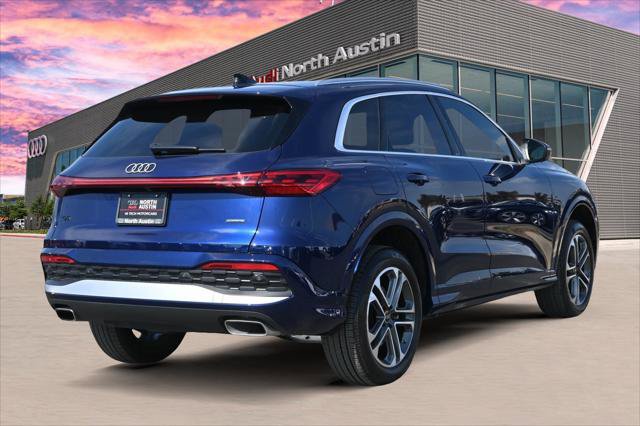 Used 2025 Audi Q5 Premium w/ Convenience Package AWD/4WD image 3