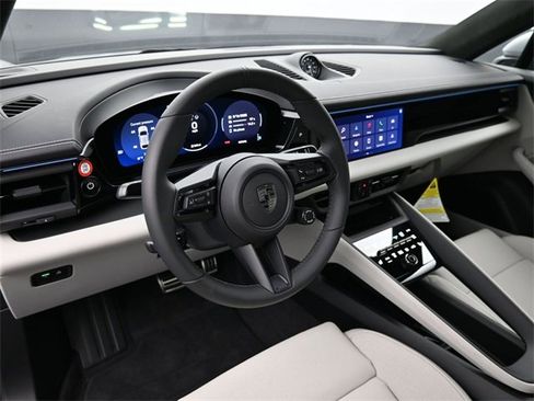 New 2025 Porsche Macan Turbo Electric image 4