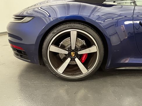 Used 2024 Porsche 911 Cabriolet image 12