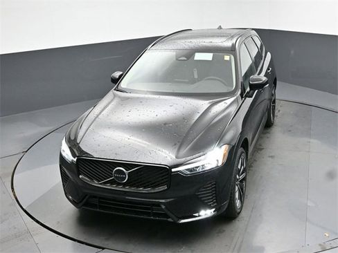 New 2026 Volvo XC60 B5 Plus w/ Protection Package Premier image 47