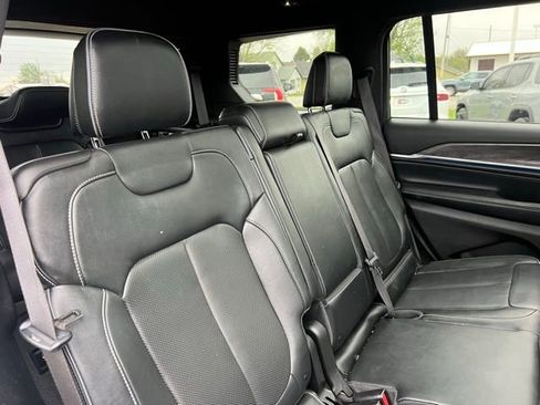 Used 2022 Jeep Grand Cherokee L Overland AWD/4WD image 8