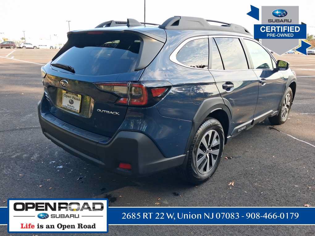 Used 2025 Subaru Outback Premium AWD/4WD image 3