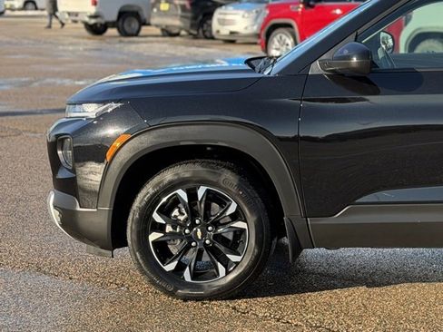 Used 2023 Chevrolet TrailBlazer LT w/ Convenience Package image 13