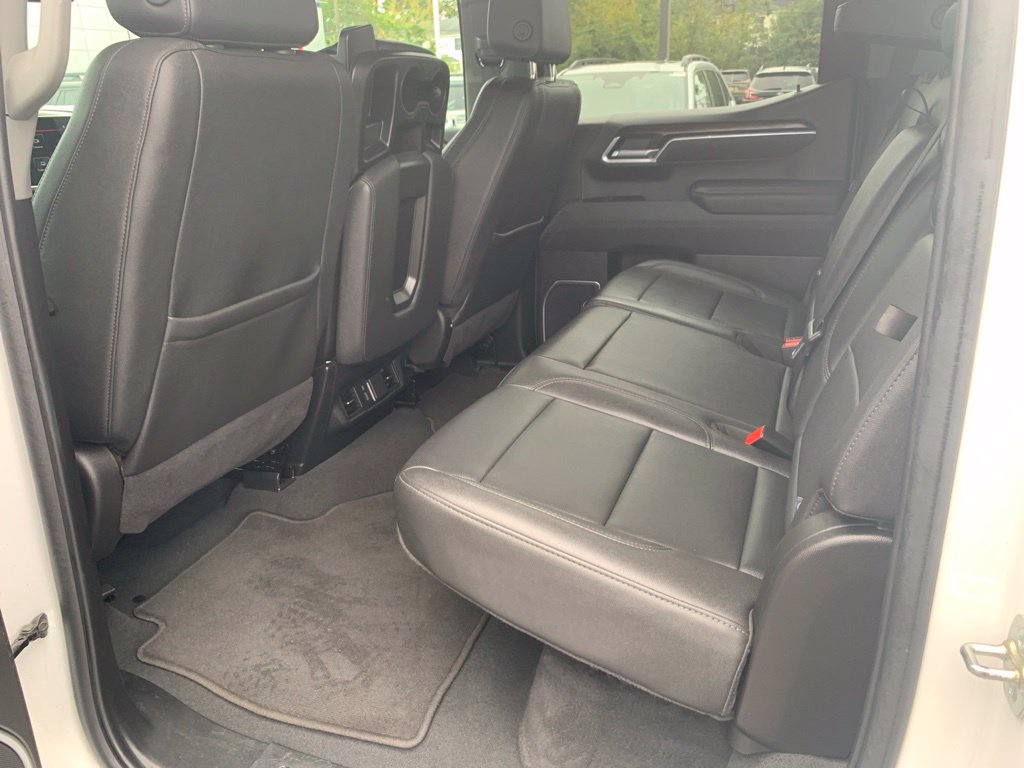 Used 2025 GMC Sierra 1500 SLT AWD/4WD image 21