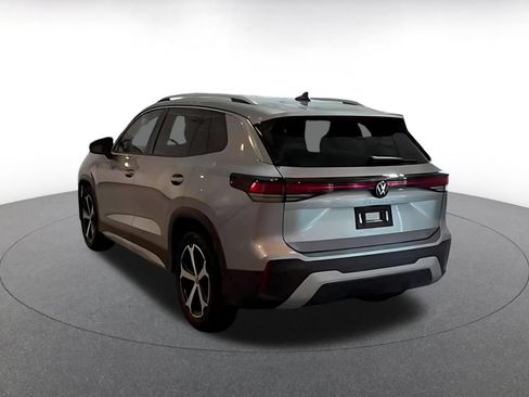 Used 2026 Volkswagen Tiguan SE FWD image 10