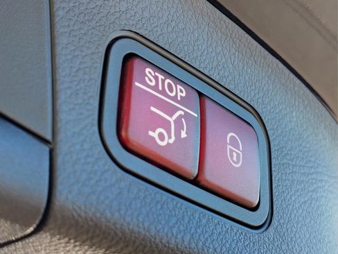 Used 2026 Mercedes-Benz GLA 250 image 10