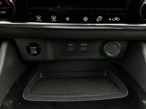 Used 2025 Nissan Rogue SV image 25