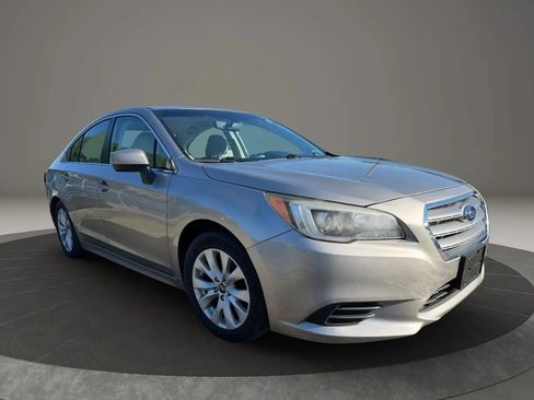 Used 2017 Subaru Legacy 2.5i Premium AWD/4WD image 3