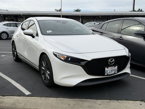 Used 2019 MAZDA MAZDA3 Base image 1