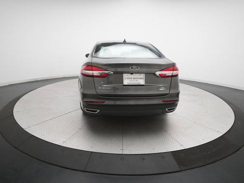 Used 2020 Ford Fusion SE image 25