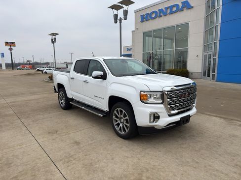 Used 2022 GMC Canyon Denali image 3