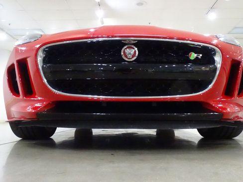 Used 2016 Jaguar F-TYPE R AWD/4WD image 25