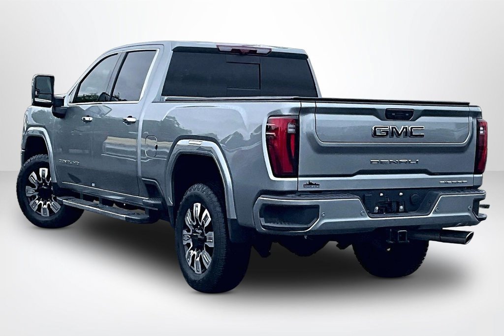 Used 2025 GMC Sierra 3500 Denali w/ Denali Reserve Package AWD/4WD image 5