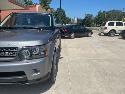 Used 2011 Land Rover Range Rover Sport Supercharged AWD/4WD image 4