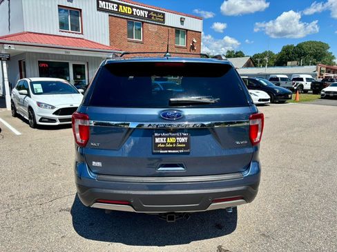 Used 2019 Ford Explorer XLT w/ Equipment Group 202A AWD/4WD image 7
