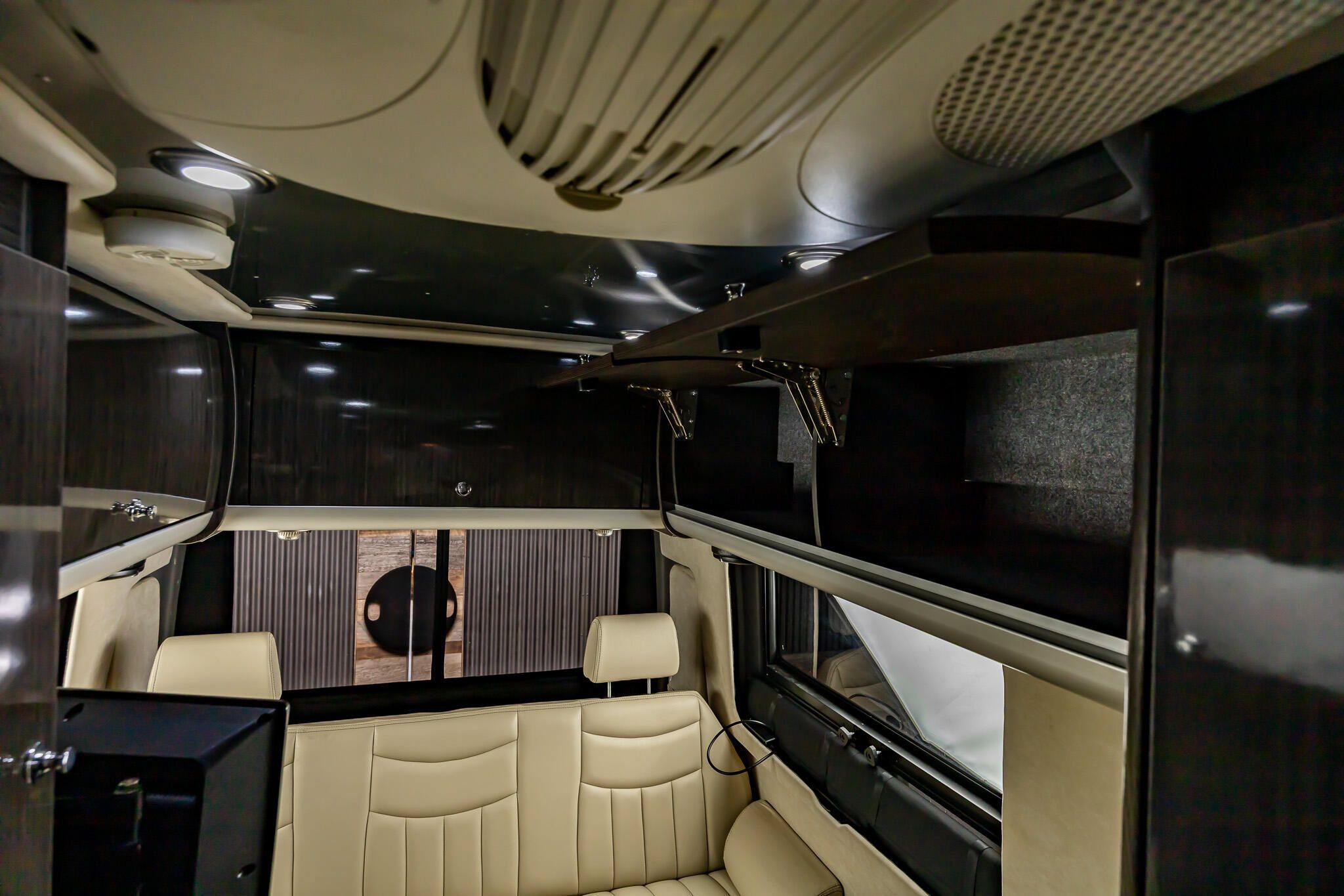 Used 2015 Mercedes-Benz Sprinter 3500 image 34