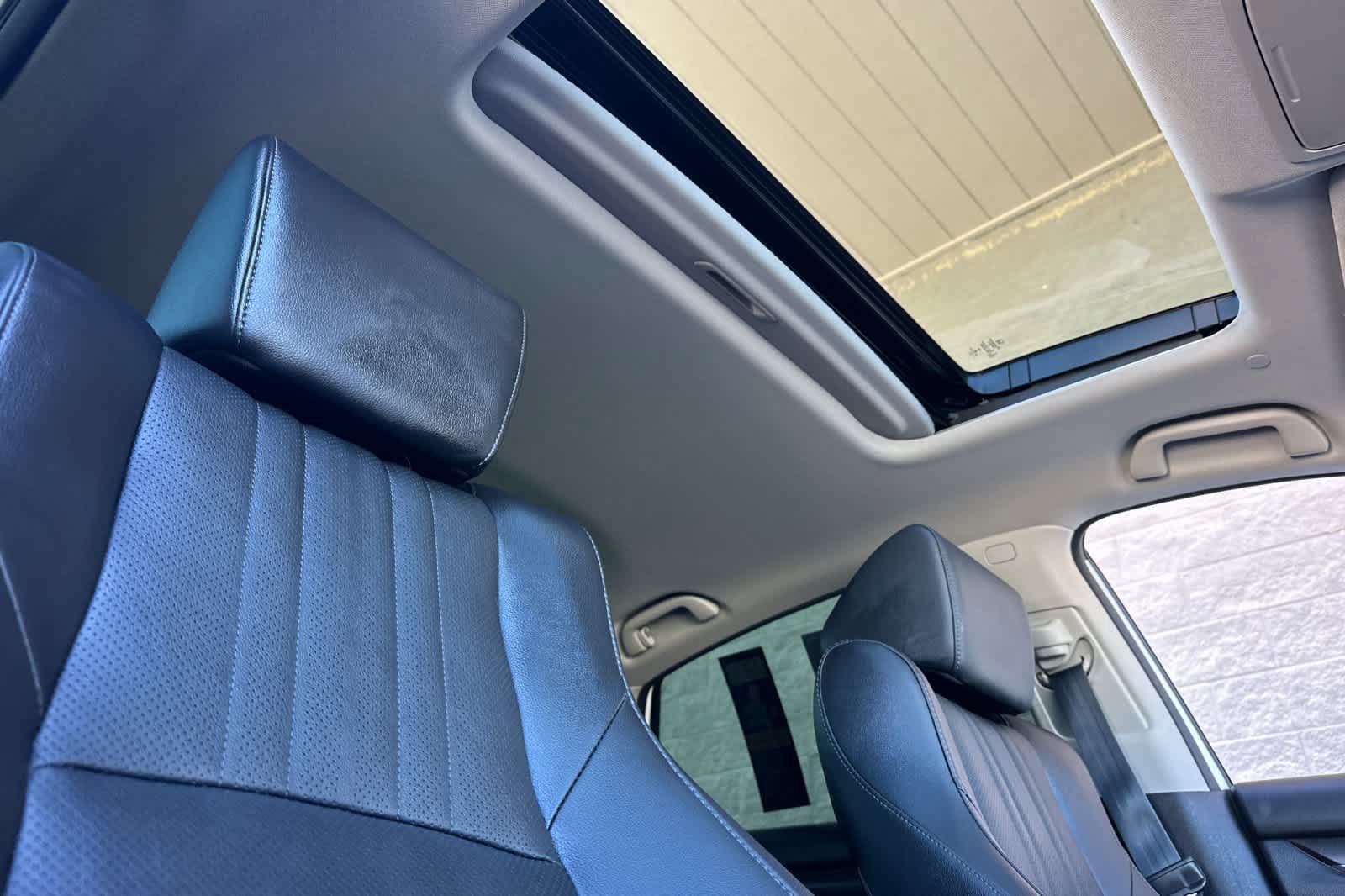 Used 2022 Honda Accord EX-L image 15
