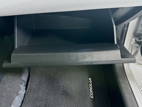 Used 2024 Toyota Corolla SE FWD image 32