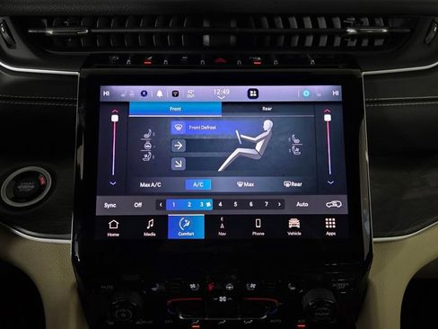 Used 2023 Jeep Grand Cherokee L Limited w/ Luxury Tech Group II image 25