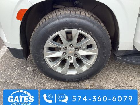 Used 2023 Chevrolet Suburban Premier image 35