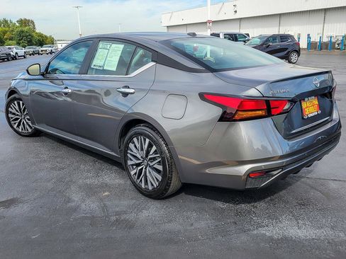 Used 2023 Nissan Altima 2.5 SV image 7