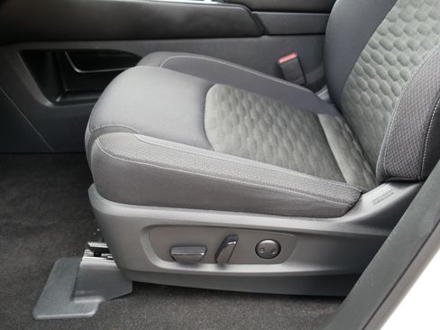 Certified 2024 Nissan Pathfinder SV AWD/4WD image 20