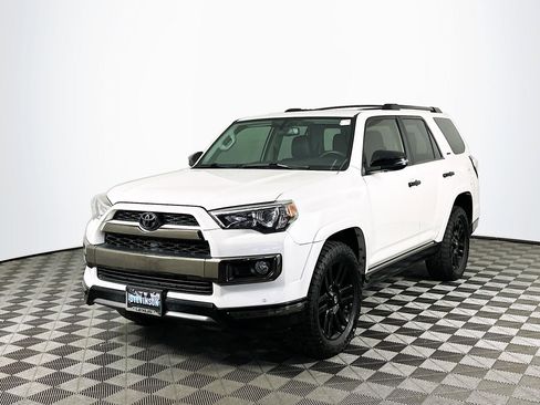 Used 2019 Toyota 4Runner Limited image 3