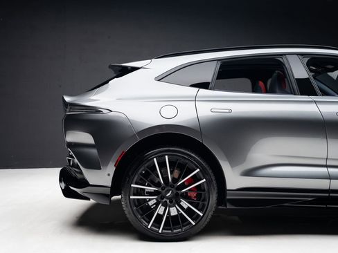 Used 2024 Aston Martin DBX 707 AWD/4WD image 35