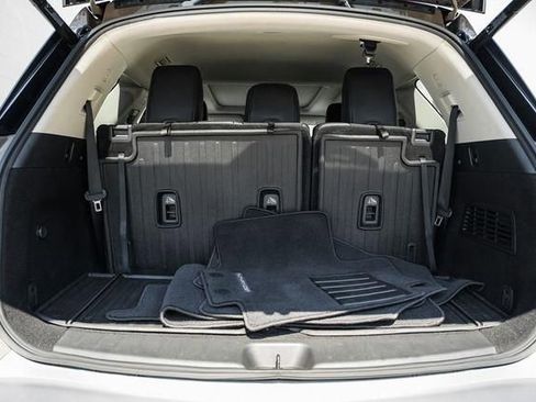 Used 2024 Nissan Pathfinder Platinum w/ Black Appearance Package image 13