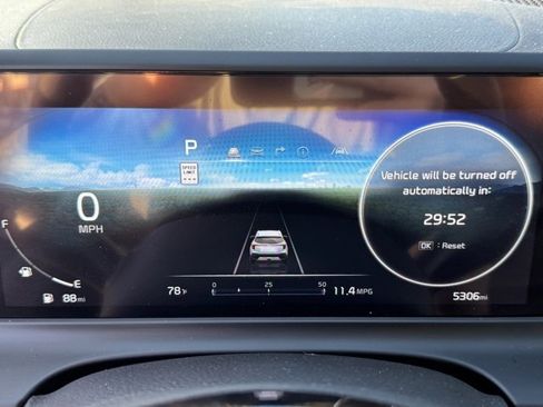 Used 2024 Kia Seltos SX image 32