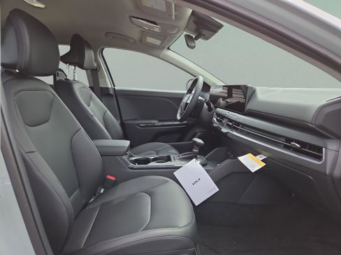 New 2026 Kia K4 EX FWD image 19