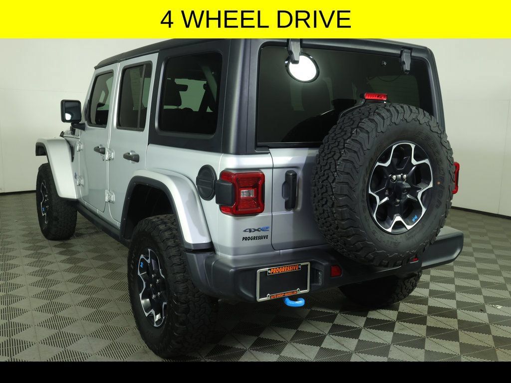 Used 2022 Jeep Wrangler Unlimited Rubicon 4xe w/ Cold Weather Group AWD/4WD image 5