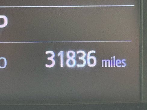 Used 2020 Toyota C-HR XLE image 19