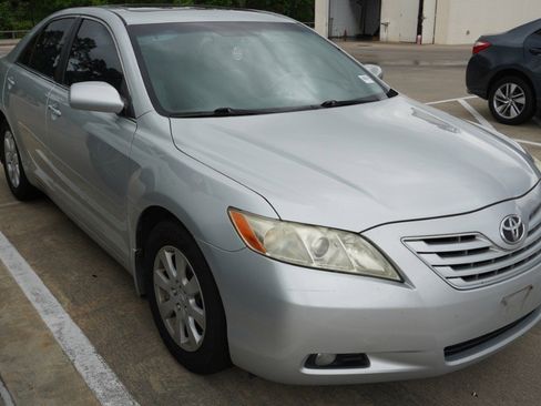 Used 2007 Toyota Camry XLE image 4